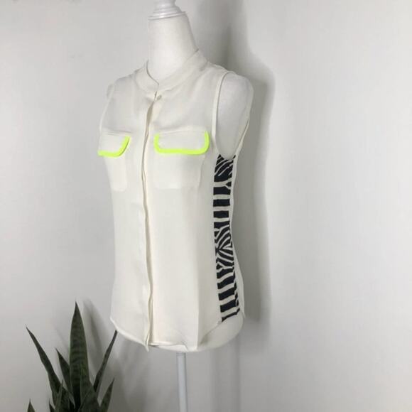 Line & Dot | NEW Contrast Zebra Print Top - Picture 3 of 7